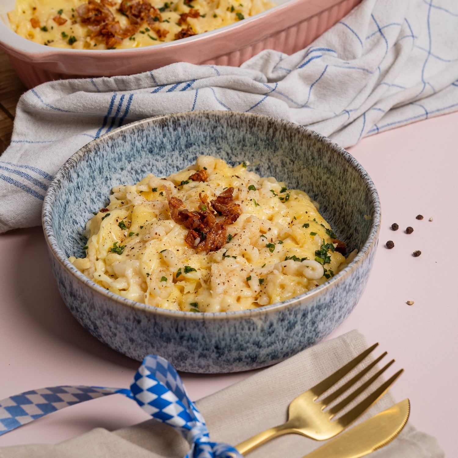 Käsespätzle aus dem Thermomix® Der schwäbische Klassiker neu interpretiert - Wundermix GmbH