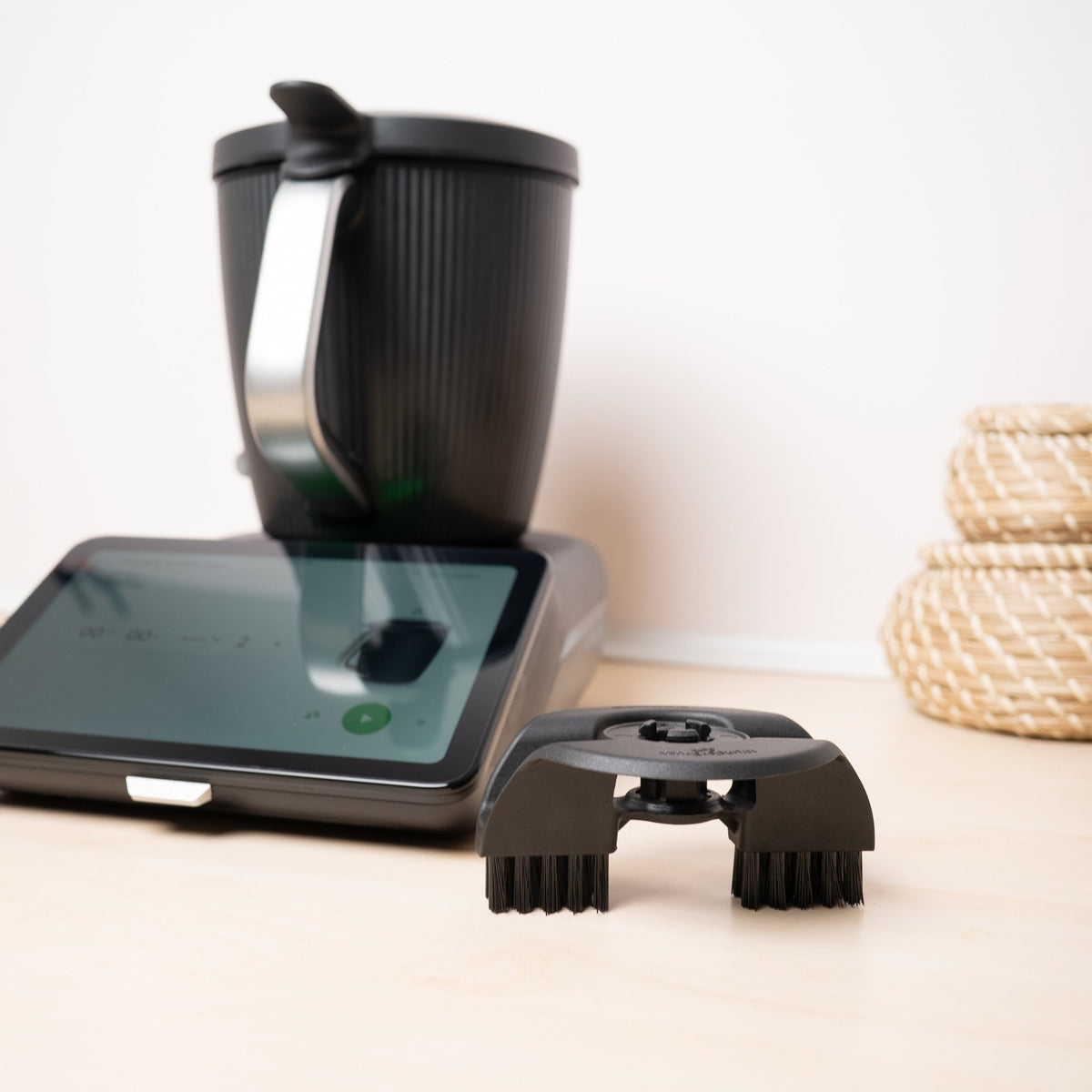 WunderBrush® Spin | Mixtopf - Reinigungsbürste für Thermomix TM7, TM6, TM5 - Wundermix GmbH
