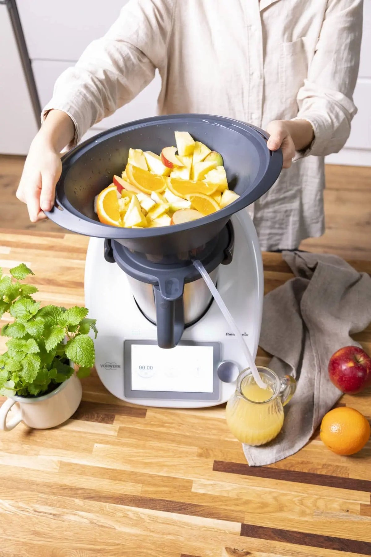 Dampfentsafter - Aufsatz von MixFino® für Thermomix TM6, TM5, TM31 und TM Friend - Wundermix GmbH