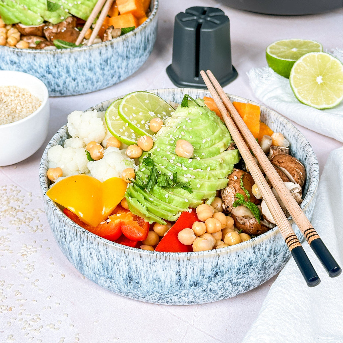 Buddha Bowl mit Linsen und frischem Gemüse aus dem Thermomix - Wundermix GmbH