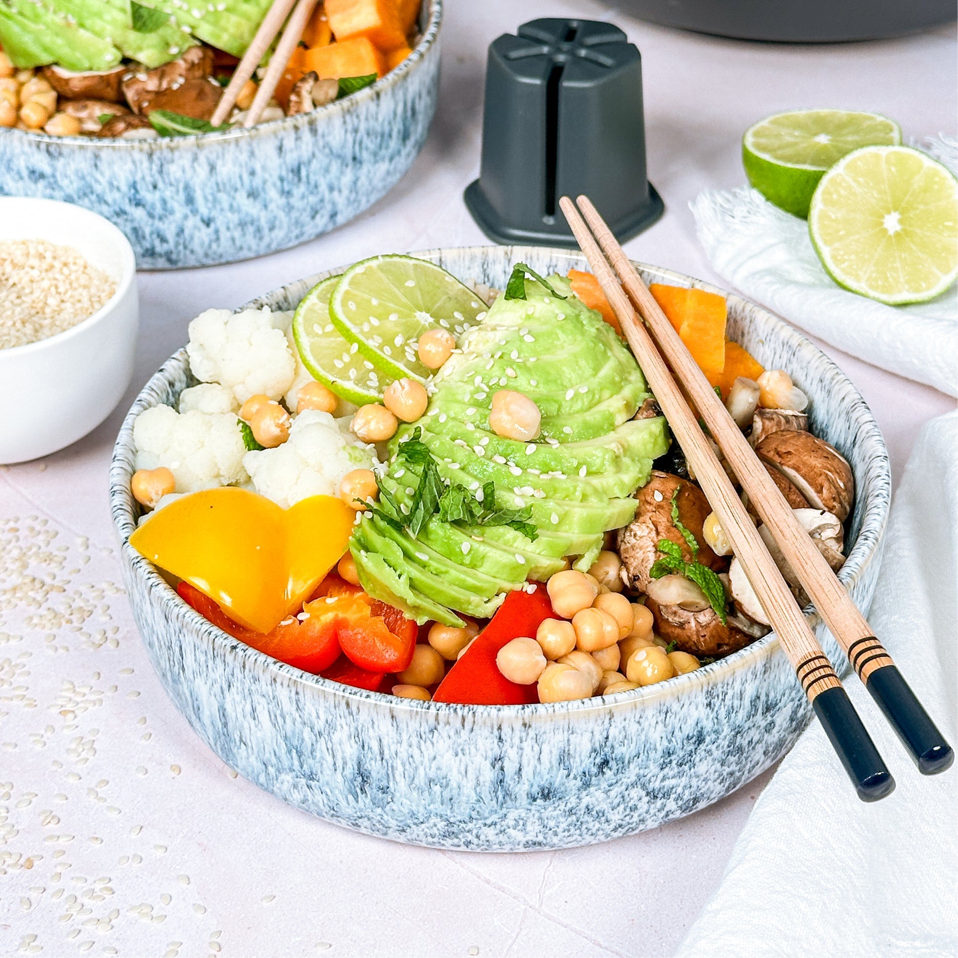 Buddha Bowl mit Linsen und frischem Gemüse aus dem Thermomix - Wundermix GmbH