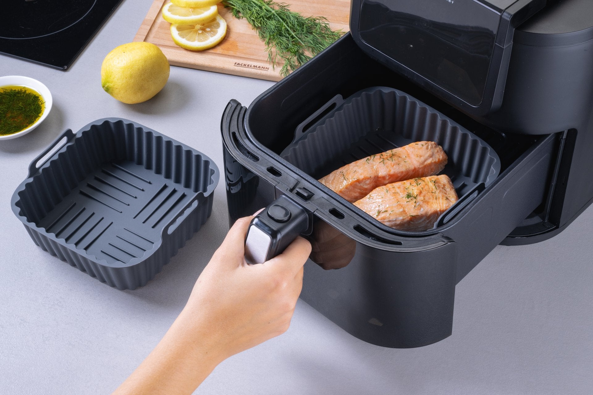 Airfryer Silikonform 15 × 15 cm für Heißluftfritteuse - Wundermix GmbH