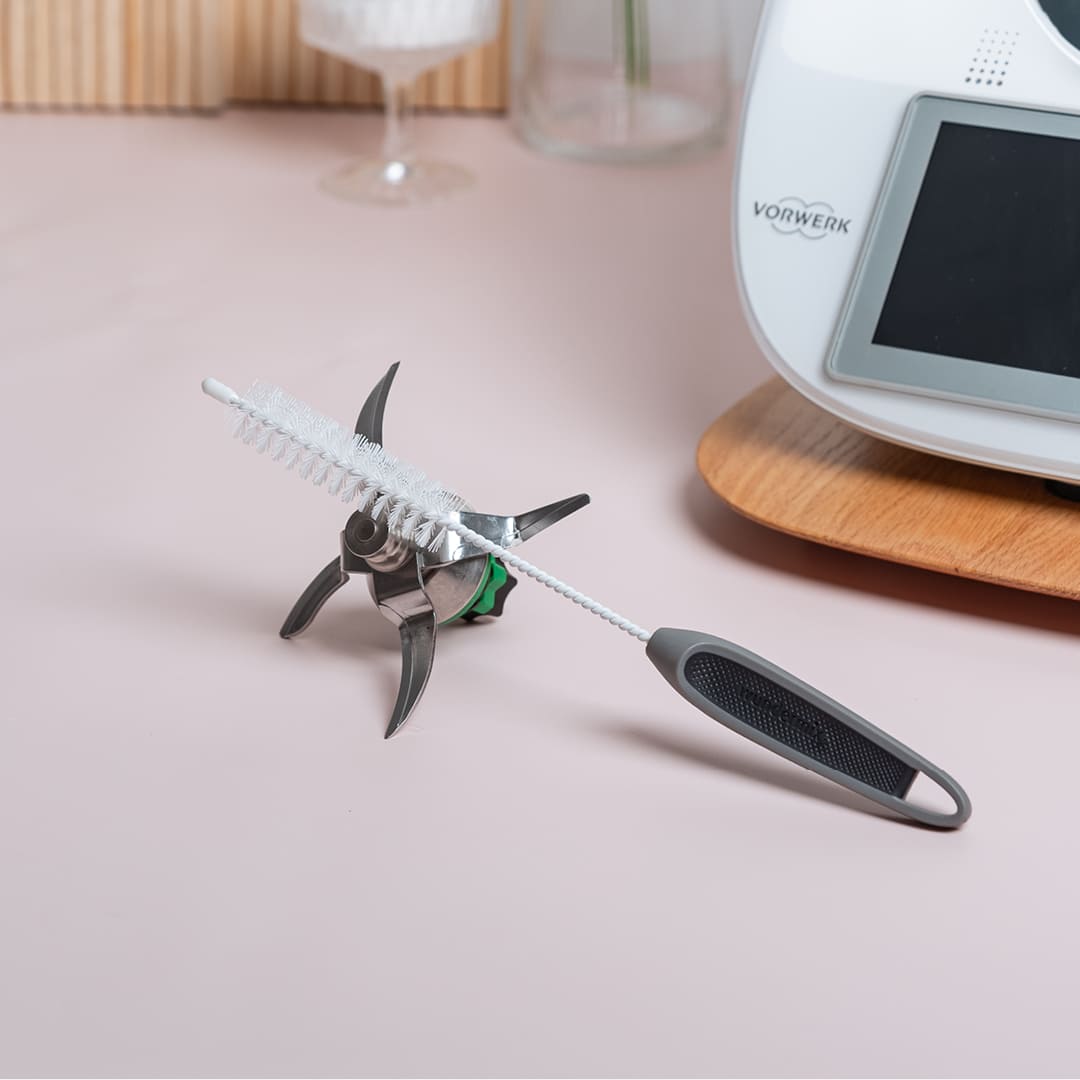 WunderBrush® Reinigungsbürste für Mixtopfmesser - Wundermix GmbH