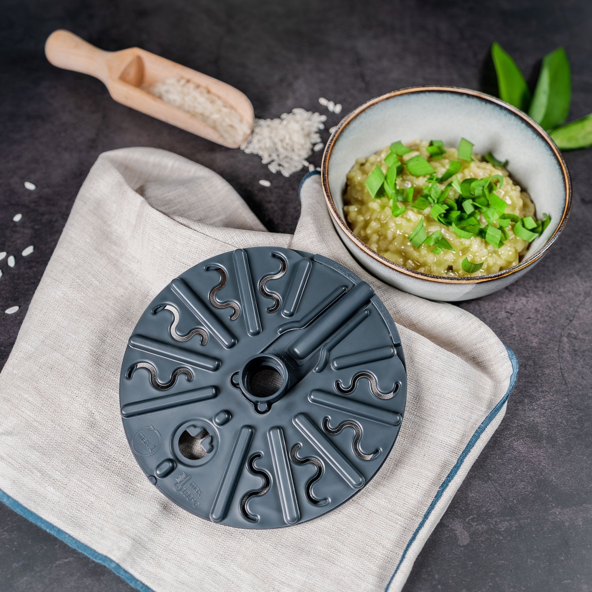 WunderPlate® (mit Träger) | Messerabdeckung für Thermomix TM7, TM6, TM5, TM31 - Wundermix GmbH